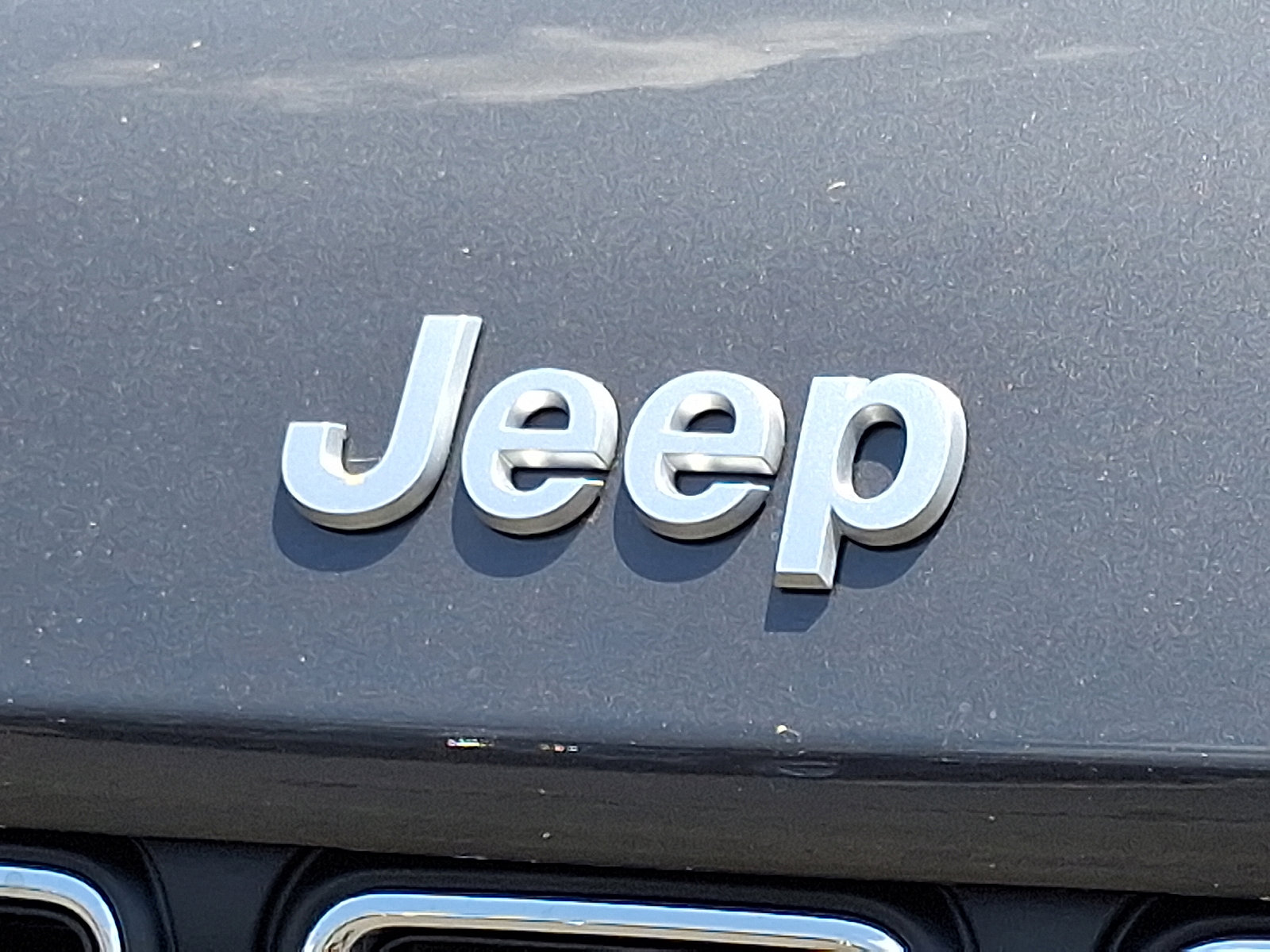 Certified 2025 Jeep Grand Cherokee Laredo X w/ Luxury Tech Group I image 20