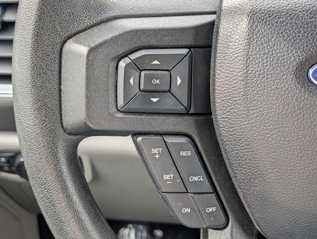 Used 2017 Ford F150 XLT AWD/4WD image 24