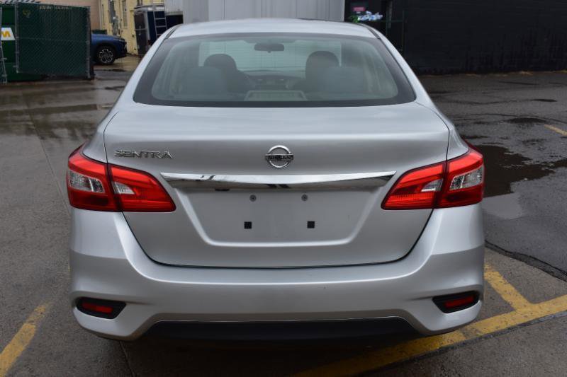 Used 2019 Nissan Sentra S image 7