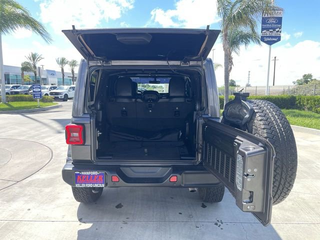 Used 2021 Jeep Wrangler Unlimited Sahara AWD/4WD image 26