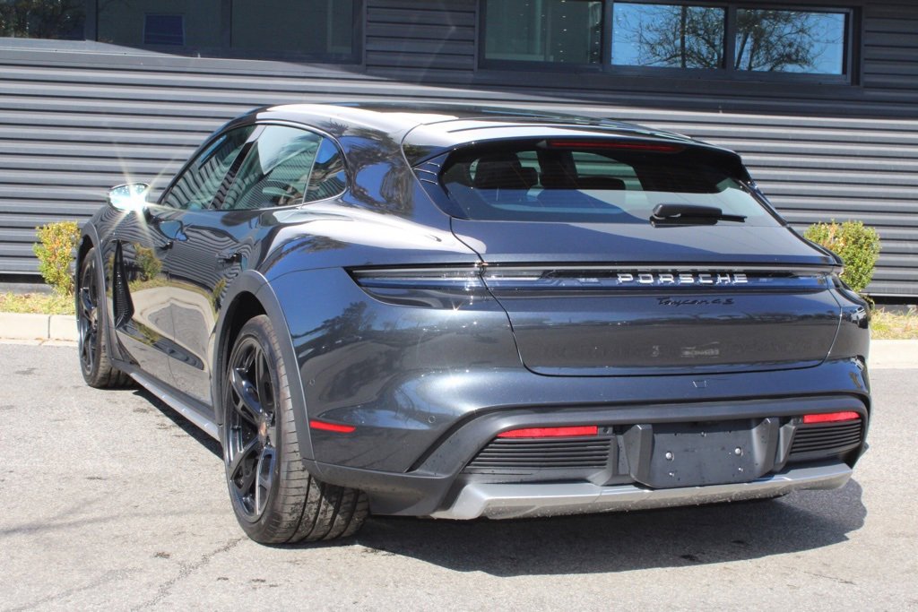 New 2025 Porsche Taycan 4S image 3