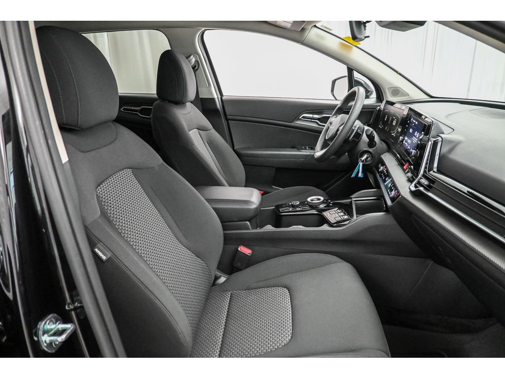 Used 2023 Kia Sportage LX image 15