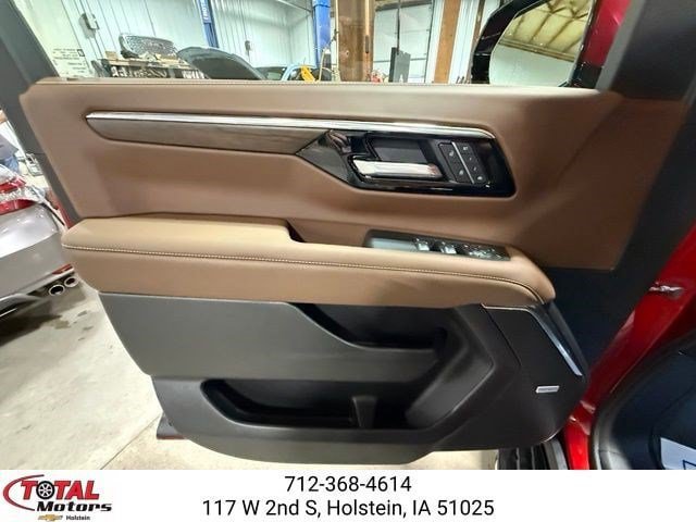 New 2026 Chevrolet Tahoe High Country w/ Sun And Tow Package AWD/4WD image 9