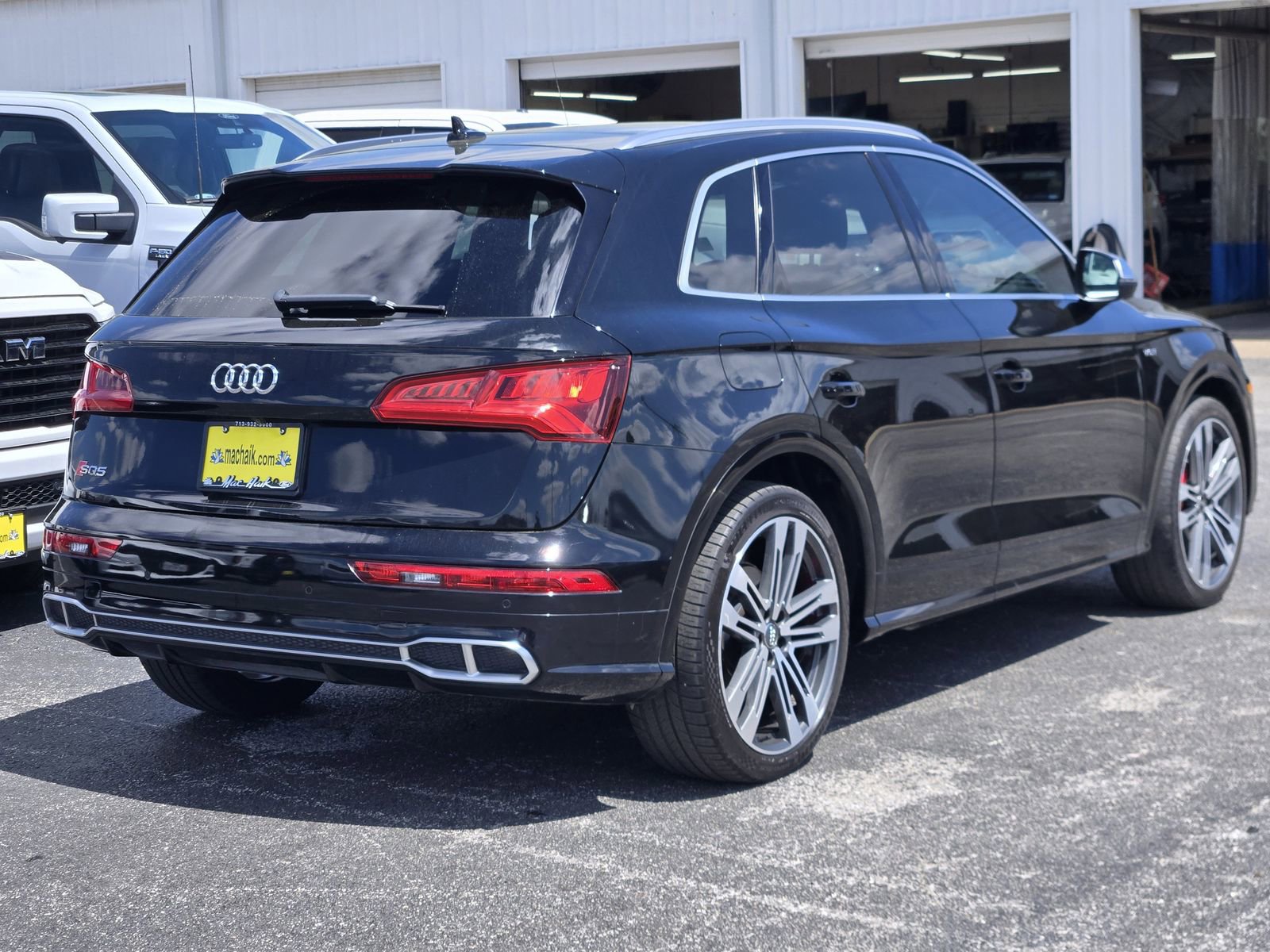 Used 2018 Audi SQ5 Prestige w/ Prestige Package image 7