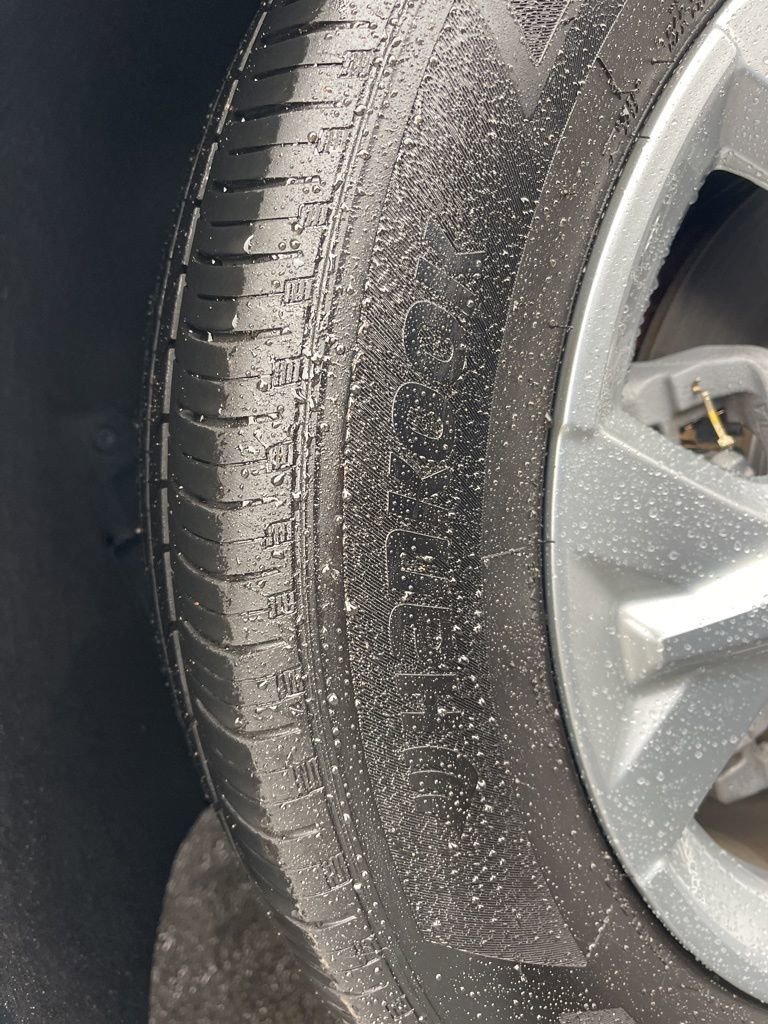 Used 2025 Honda HR-V LX image 29