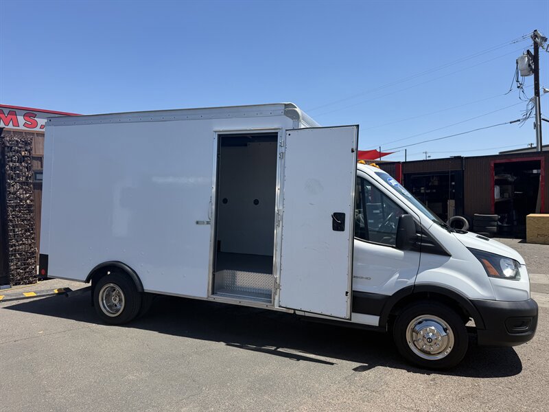 Used 2022 Ford Transit 350 DRW RWD image 9