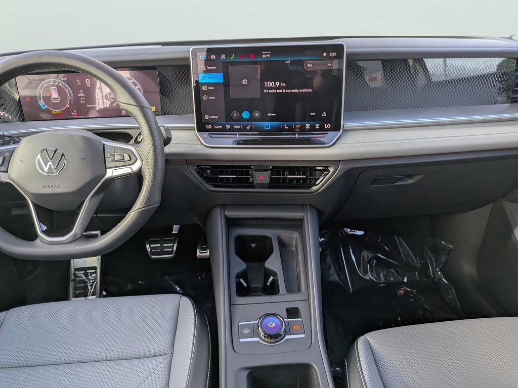 New 2026 Volkswagen Tiguan SE R-Line FWD image 12