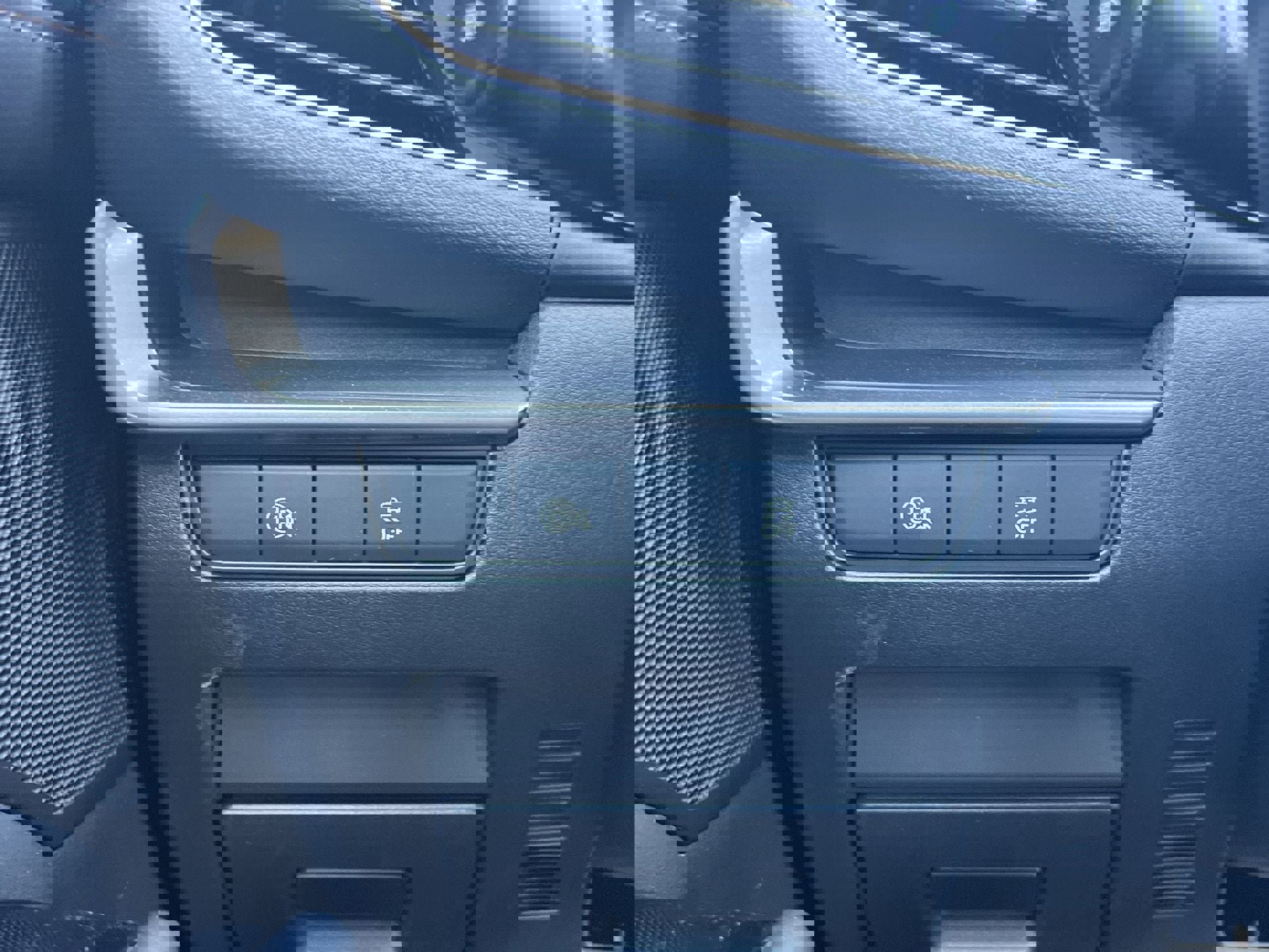 Used 2024 MAZDA MAZDA3 s image 13