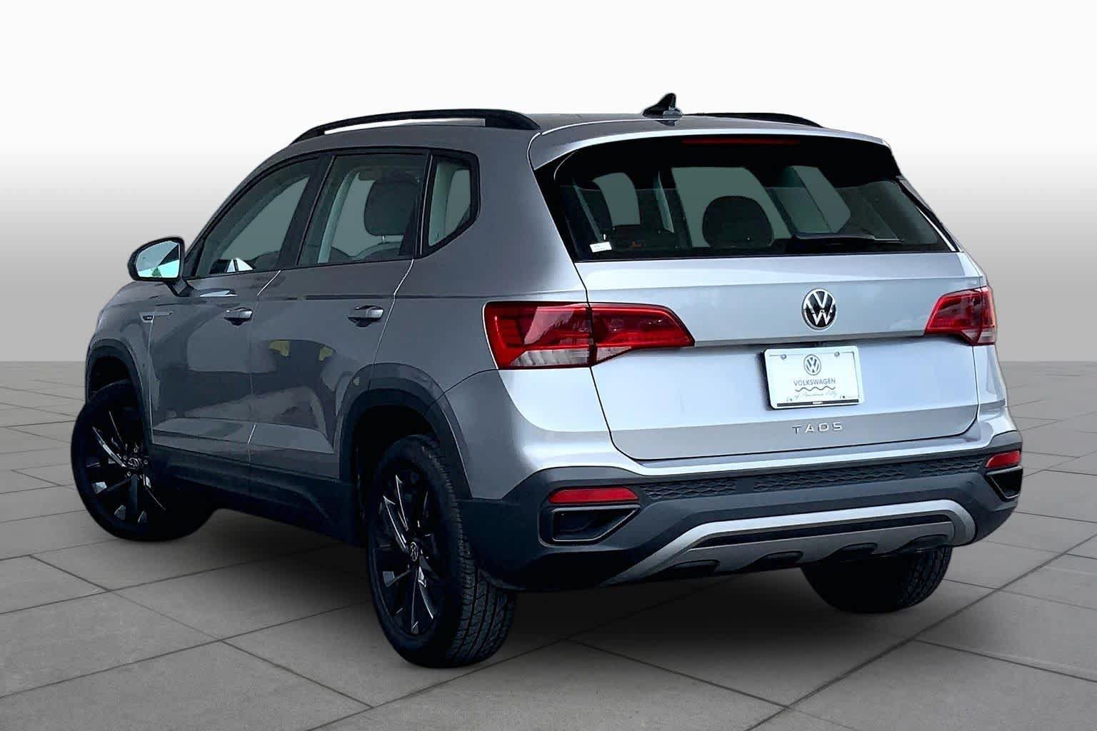 Used 2024 Volkswagen Taos S FWD image 12