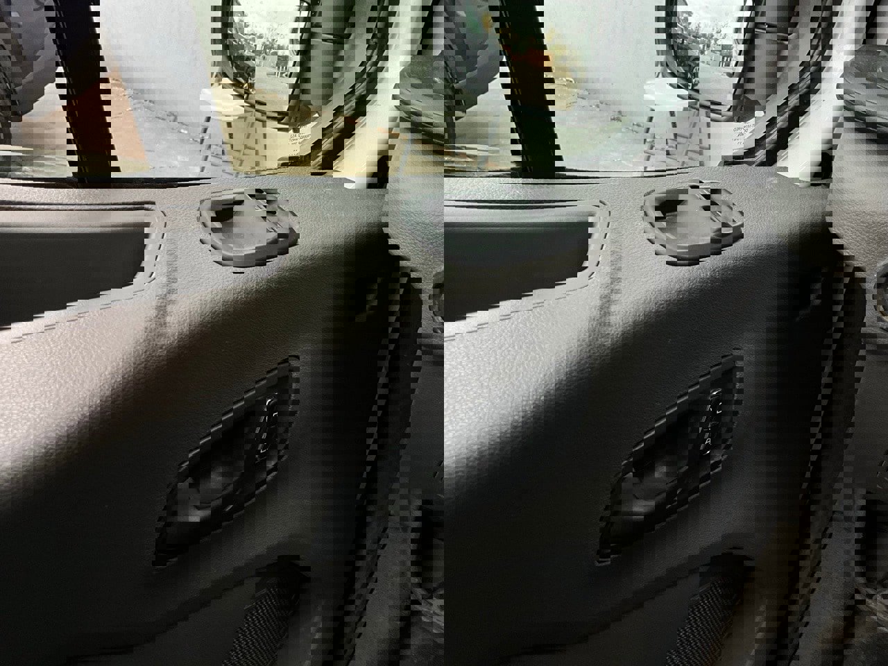 Used 2022 Ford Transit 350 DRW image 16