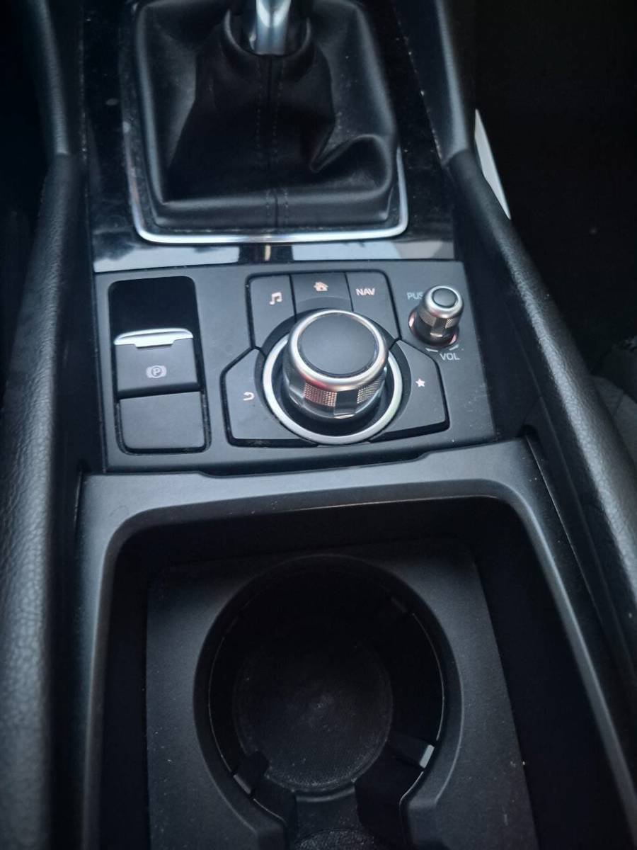 Used 2017 MAZDA MAZDA3 Sport w/ Preferred Equipment Package FWD image 20