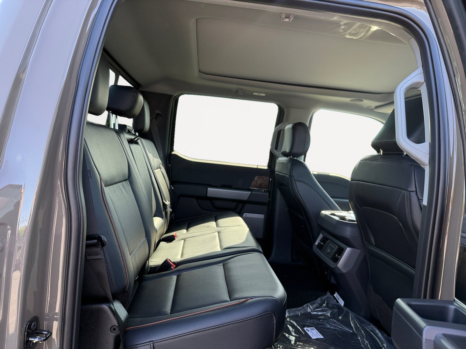 New 2026 Ford F250 Lariat w/ Tremor Off-Road Package AWD/4WD image 18