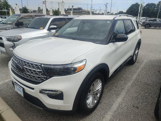 Used 2022 Ford Explorer Limited AWD/4WD image 4