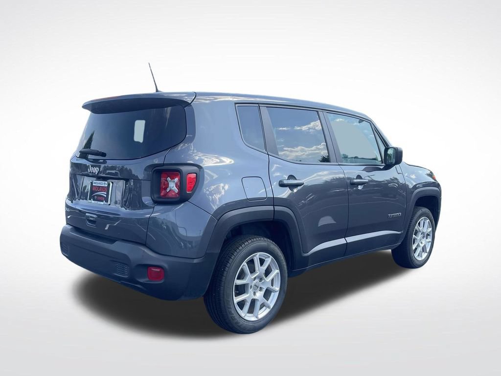 Used 2023 Jeep Renegade Latitude AWD/4WD image 7