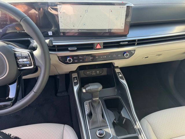 Used 2025 Kia Sorento S w/ Panoramic Sunroof Package FWD image 23