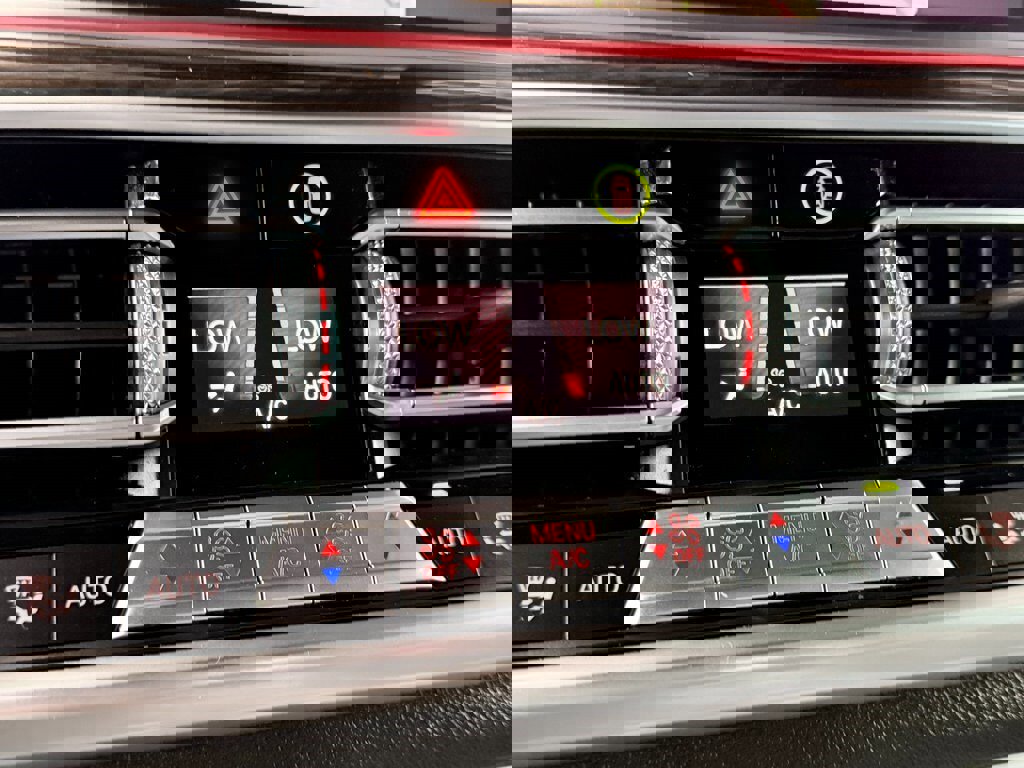 Used 2020 BMW X5 xDrive40i w/ Convenience Package image 25