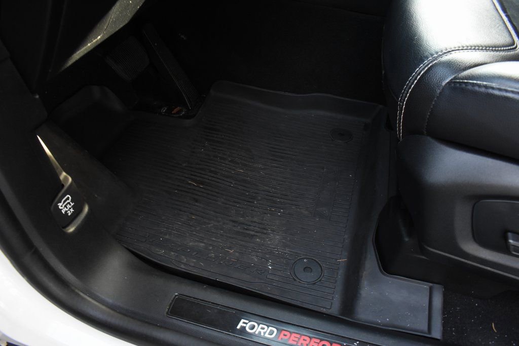 Used 2022 Ford Explorer ST image 17