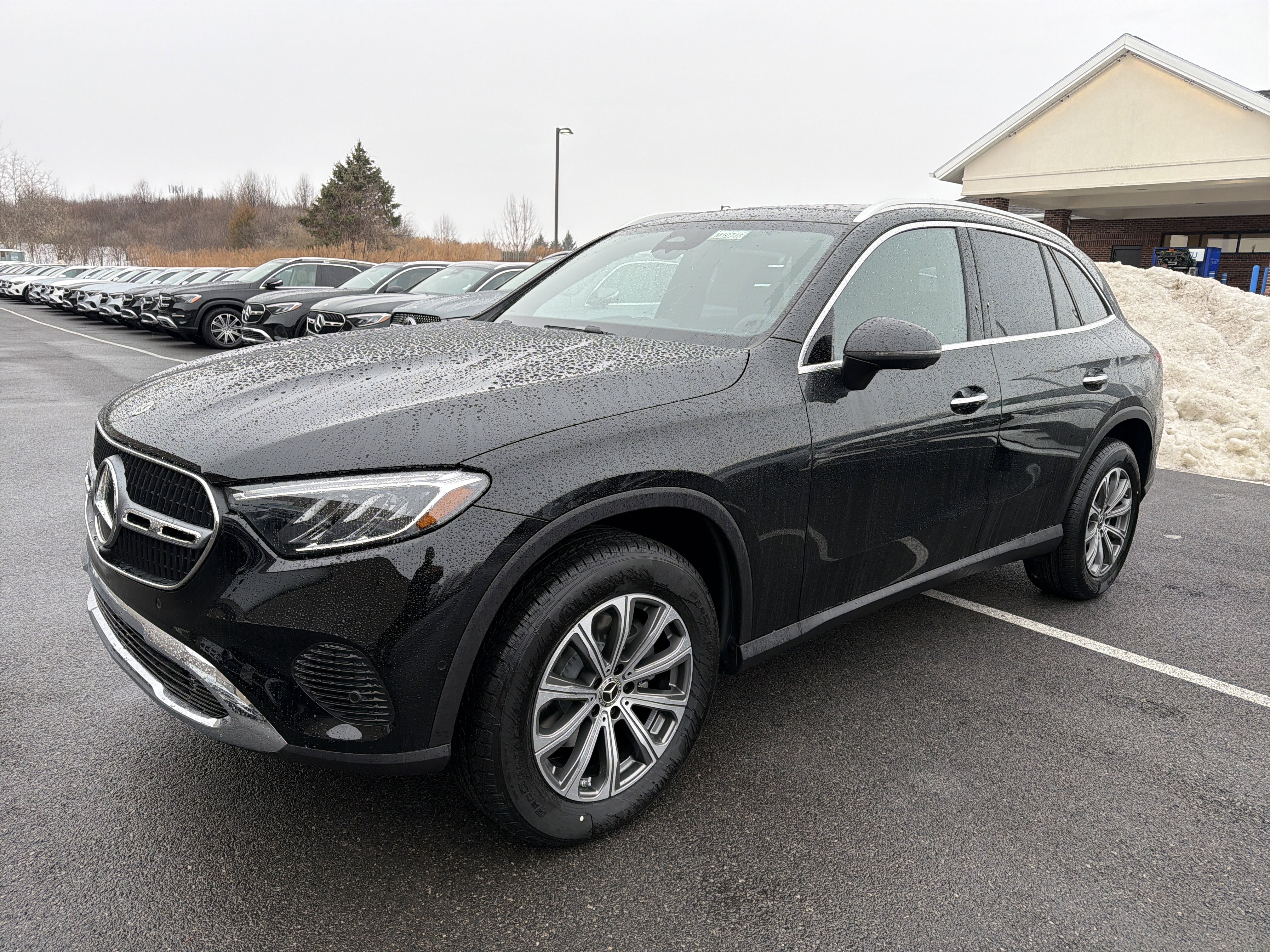 New 2026 Mercedes-Benz GLC 300 4MATIC image 4