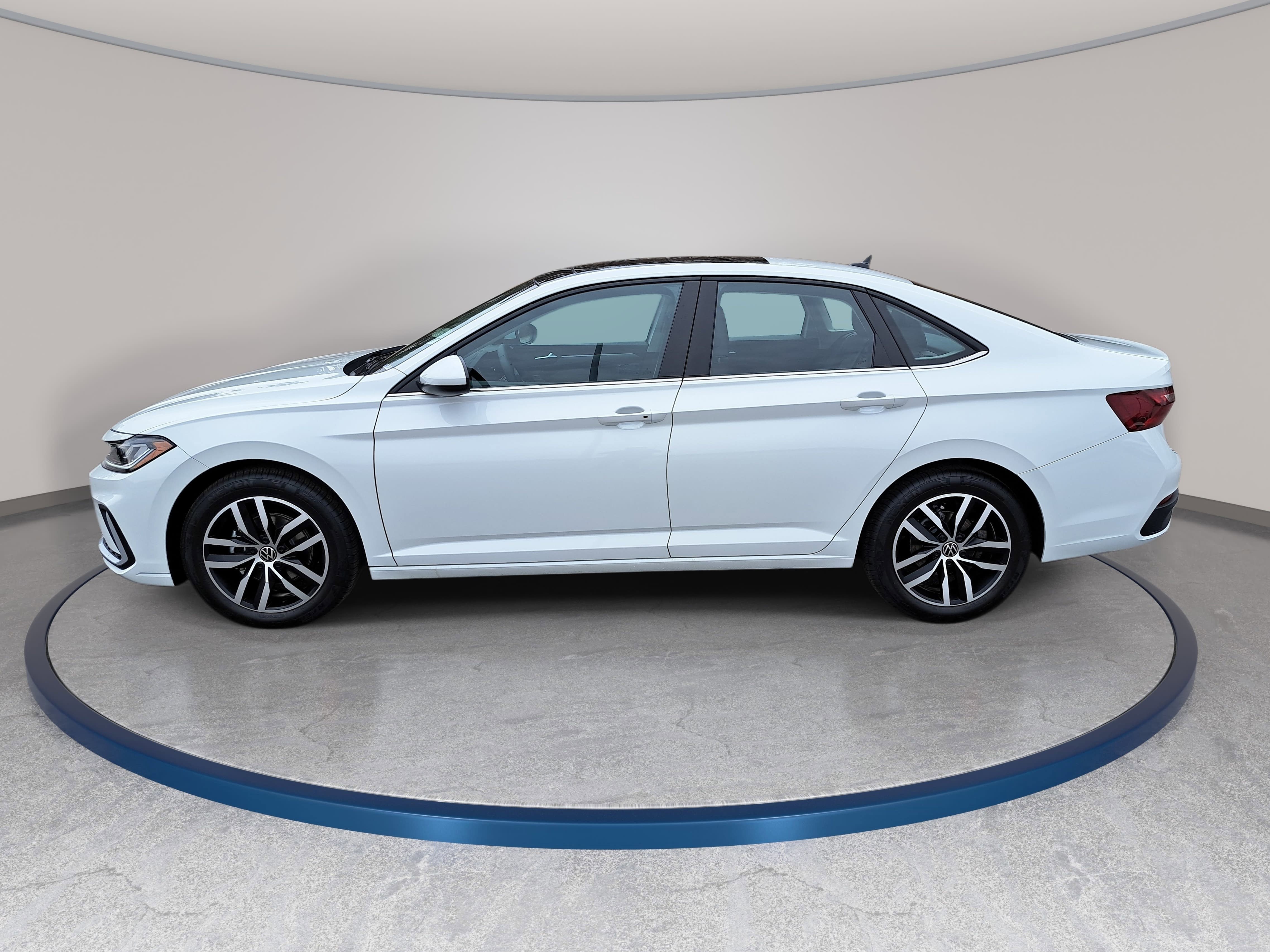 New 2026 Volkswagen Jetta SE FWD image 8