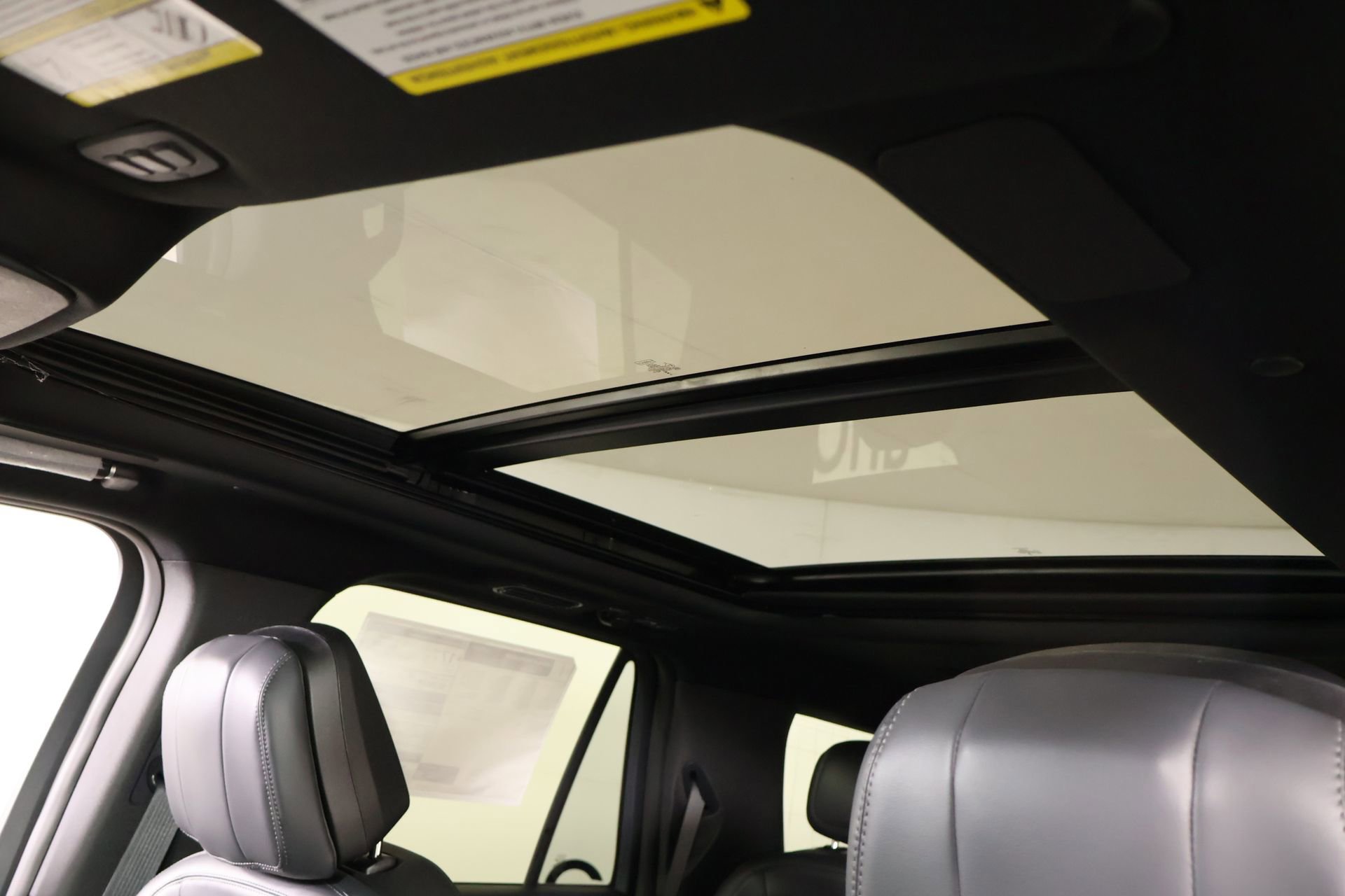 New 2026 Lincoln Navigator Reserve image 17