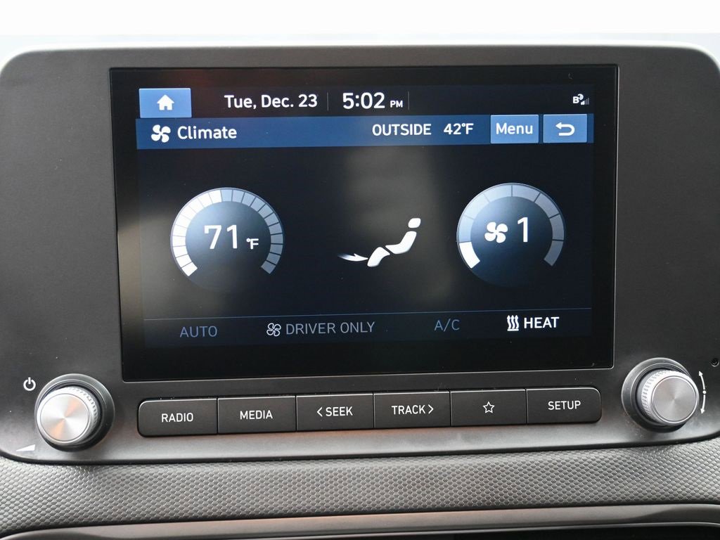 Used 2023 Hyundai Kona SE w/ Cargo Package image 26