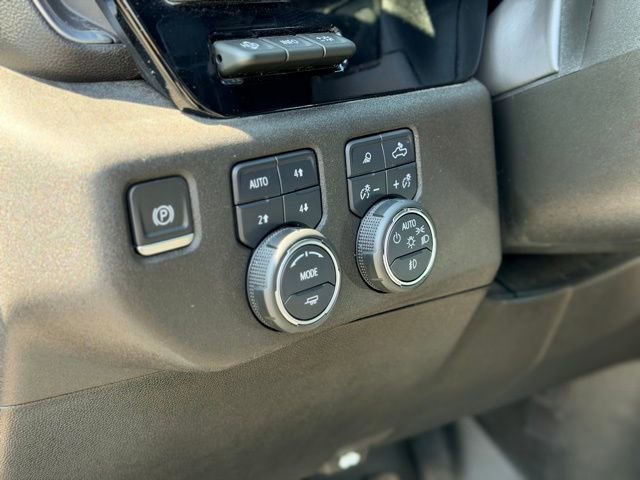 Certified 2024 Chevrolet Silverado 1500 LTZ w/ LTZ Premium Package AWD/4WD image 8