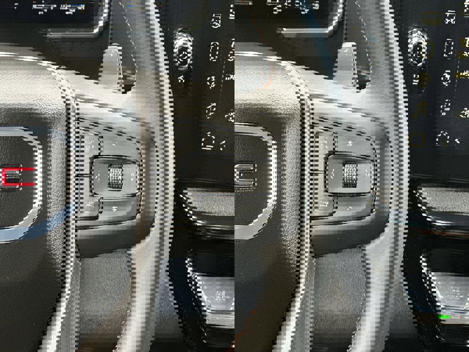 Used 2025 GMC Sierra 1500 AT4 image 21