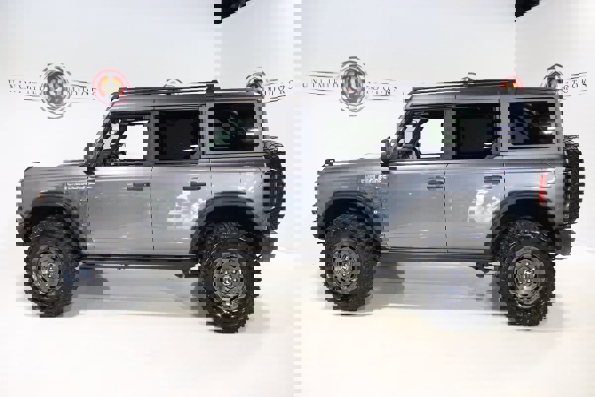 Used 2024 Ford Bronco Everglades image 42