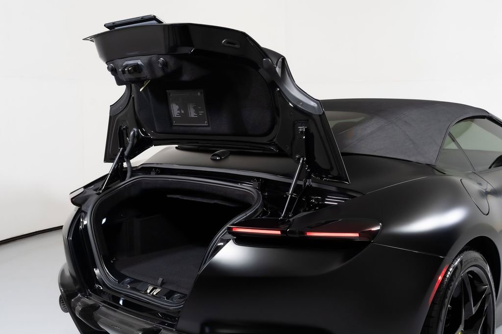 Used 2025 Ferrari Roma Spider image 16