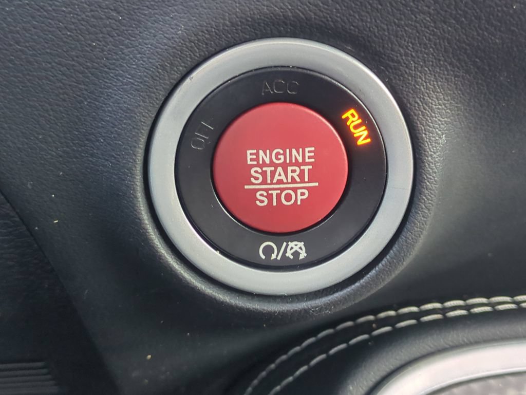 Used 2022 Dodge Challenger SRT Hellcat w/ Plus Package RWD image 30