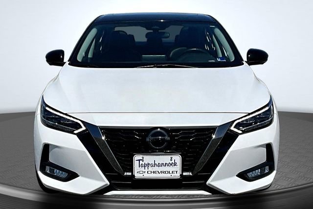 Used 2023 Nissan Sentra SR w/ SR Premium Package FWD image 2