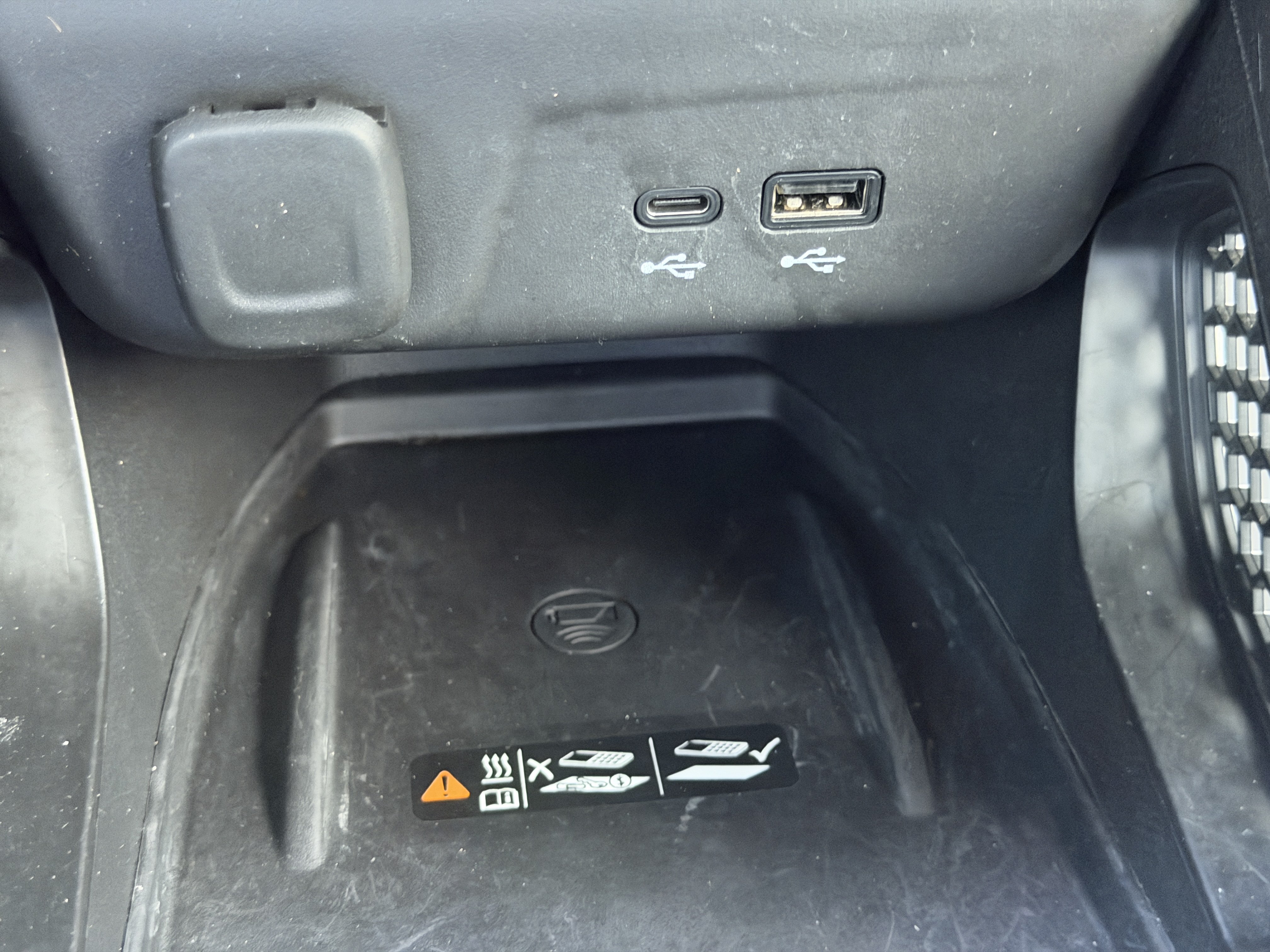 Used 2024 Chevrolet TrailBlazer LT w/ Convenience Package FWD image 20