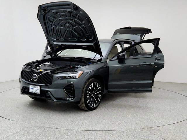 New 2026 Volvo XC60 B5 Ultra w/ Climate Package image 9