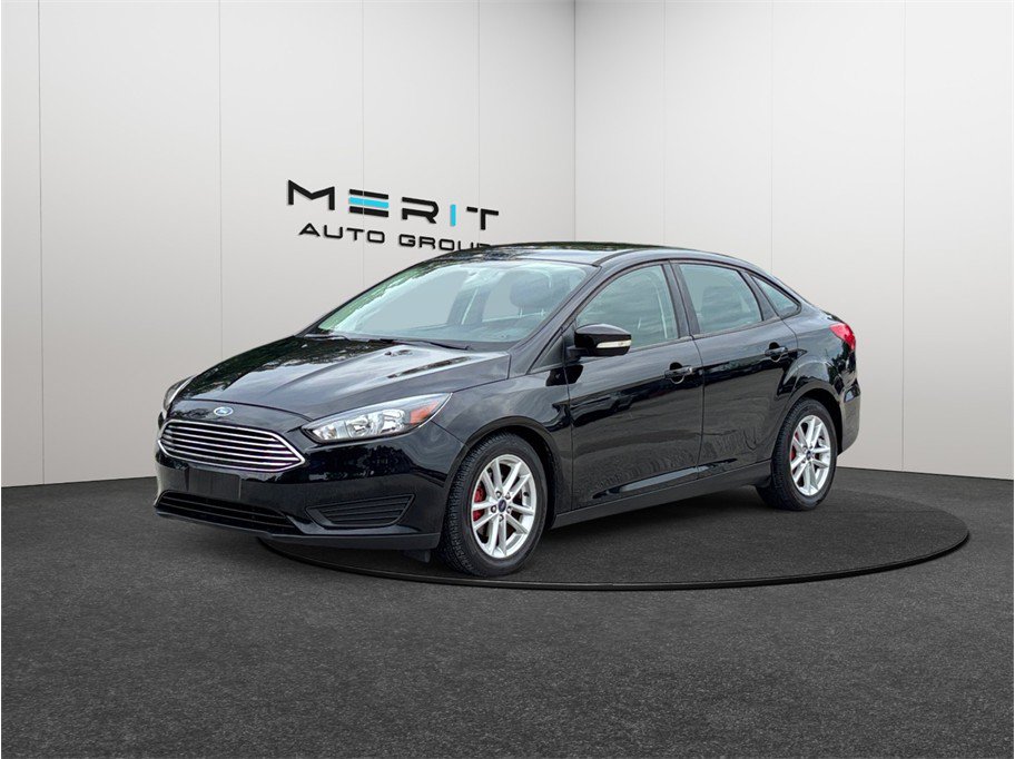 Used 2017 Ford Focus SE FWD image 4