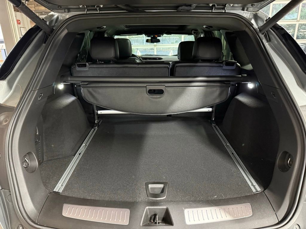 Used 2023 Cadillac XT5 Premium Luxury image 17