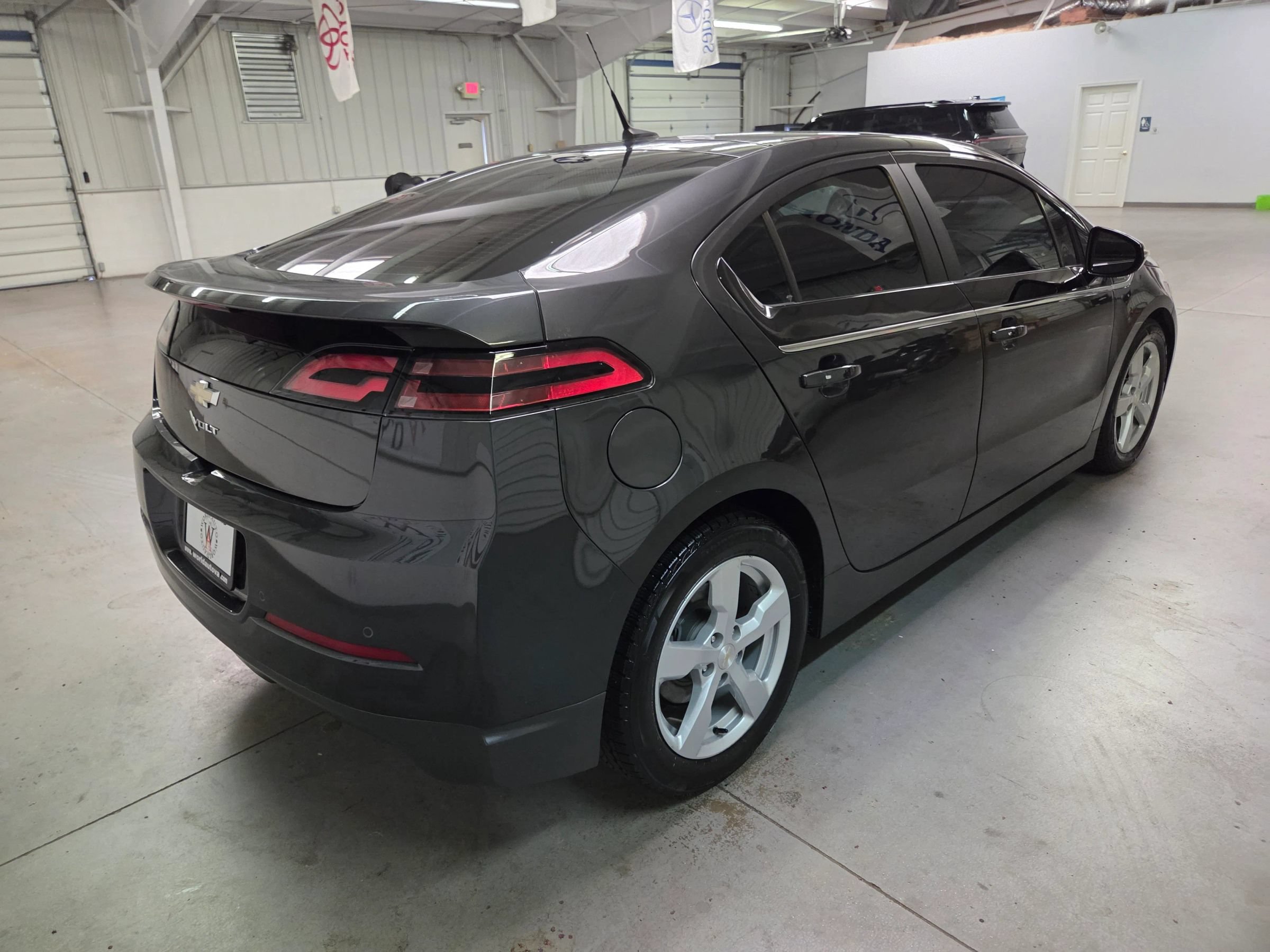 Used 2014 Chevrolet Volt Premium w/ Premium Trim Package FWD image 13