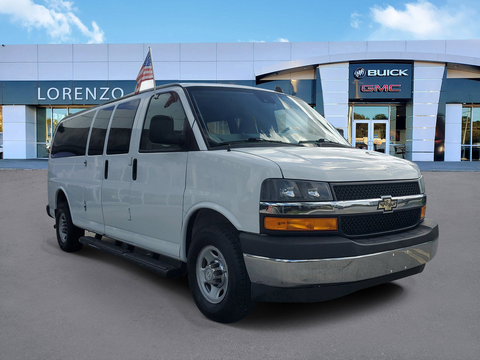 Used 2020 Chevrolet Express 3500 LT w/ LT Preferred Equipment Group image 3