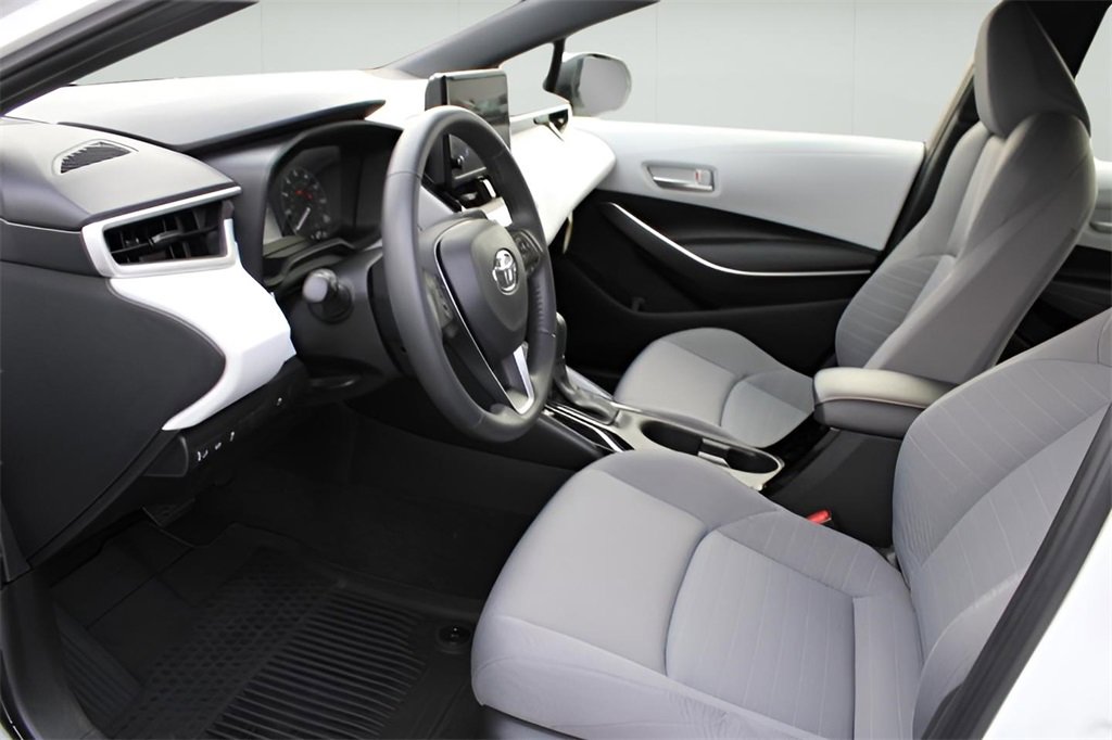 Certified 2024 Toyota Corolla SE image 9