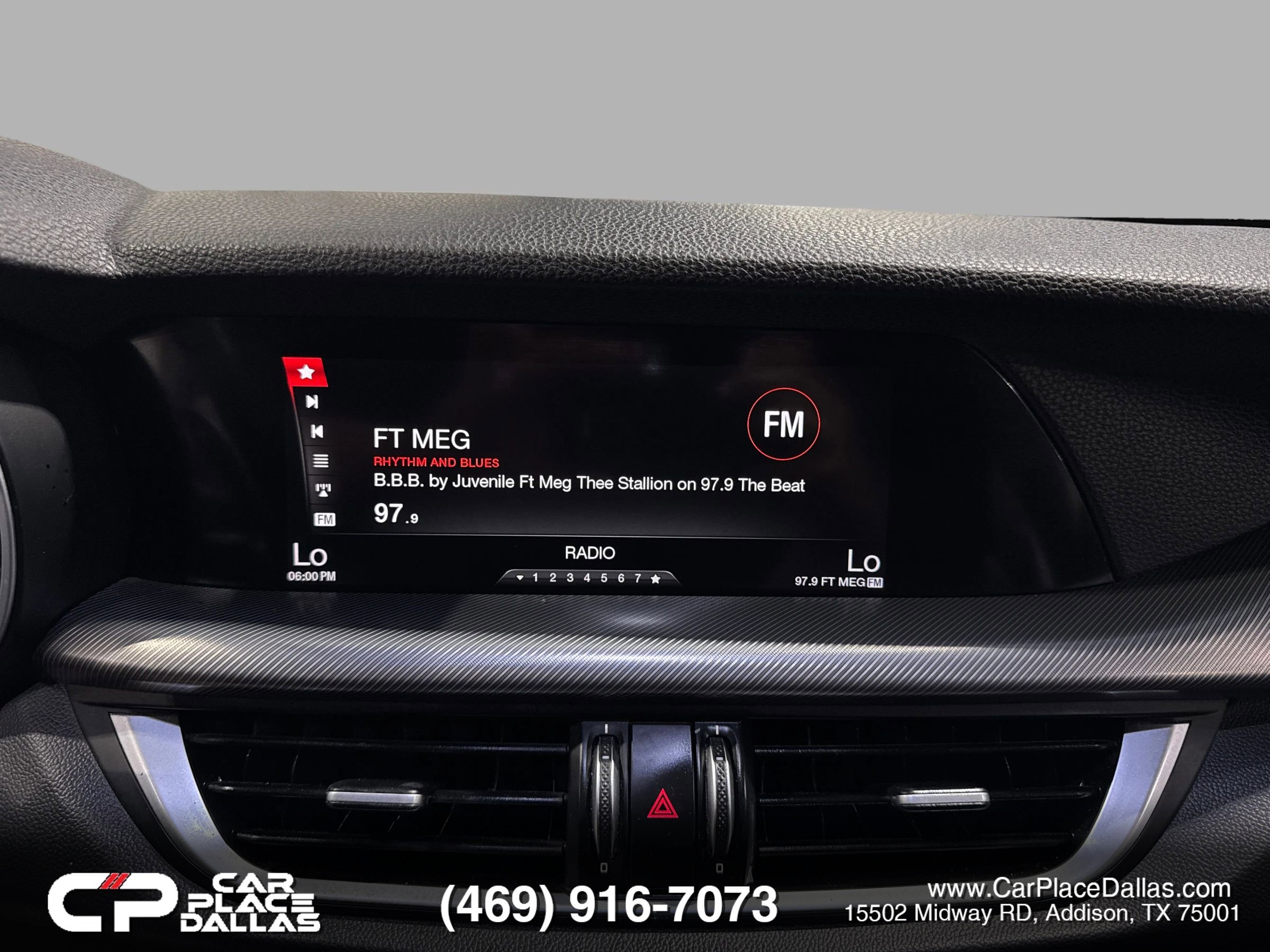 Used 2018 Alfa Romeo Stelvio Sport w/ Quick Order Package 22J Sport AWD/4WD image 32