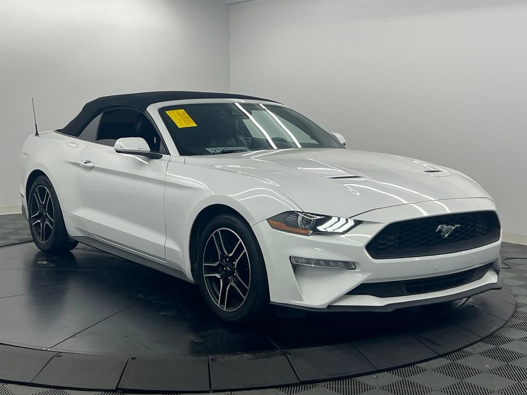 Used 2022 Ford Mustang Premium RWD image 3