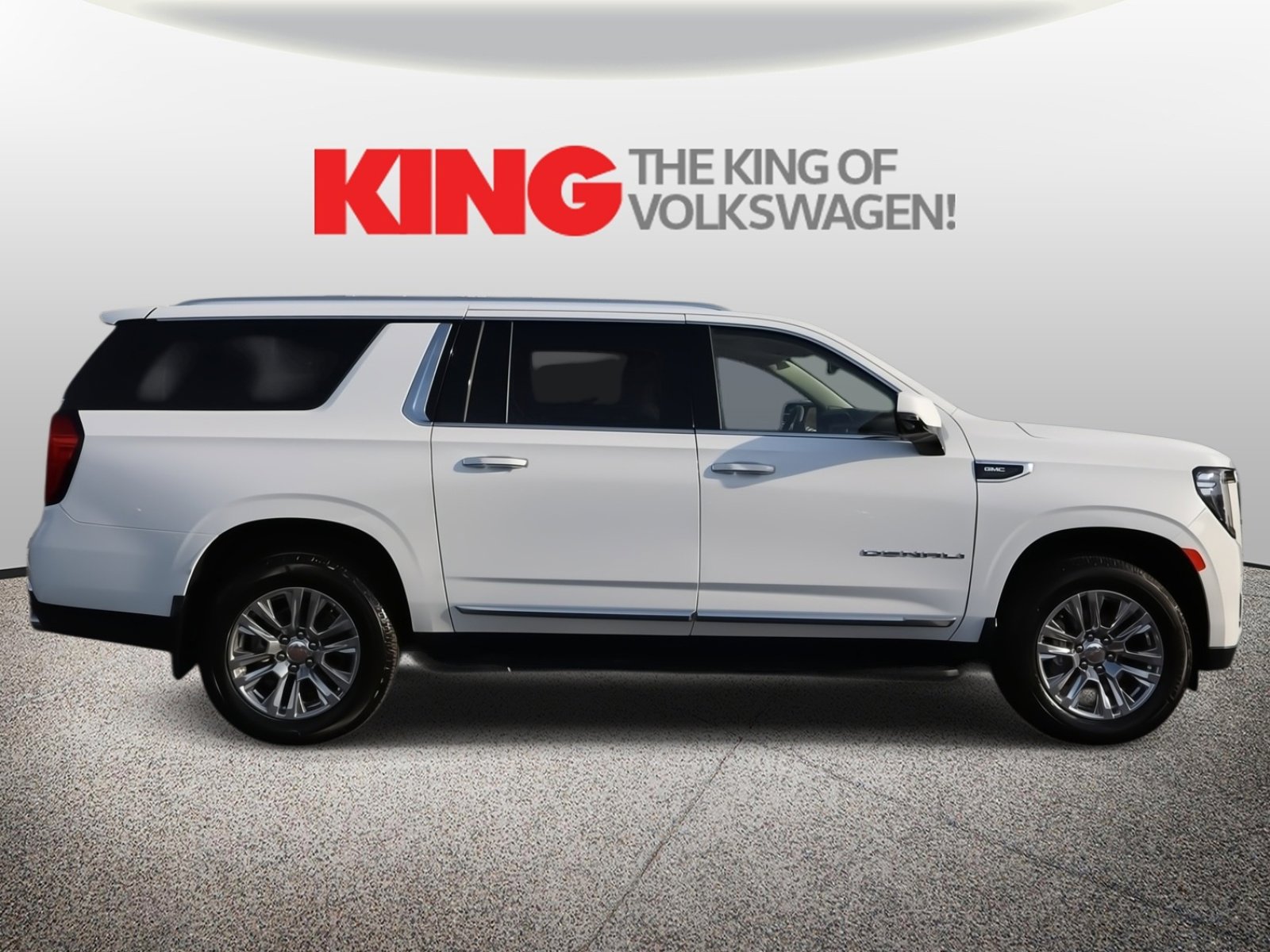 Used 2023 GMC Yukon XL Denali video 2