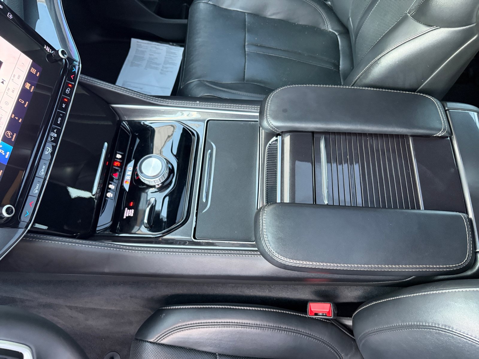 Used 2023 Jeep Wagoneer 4WD w/ Premium Group I image 27