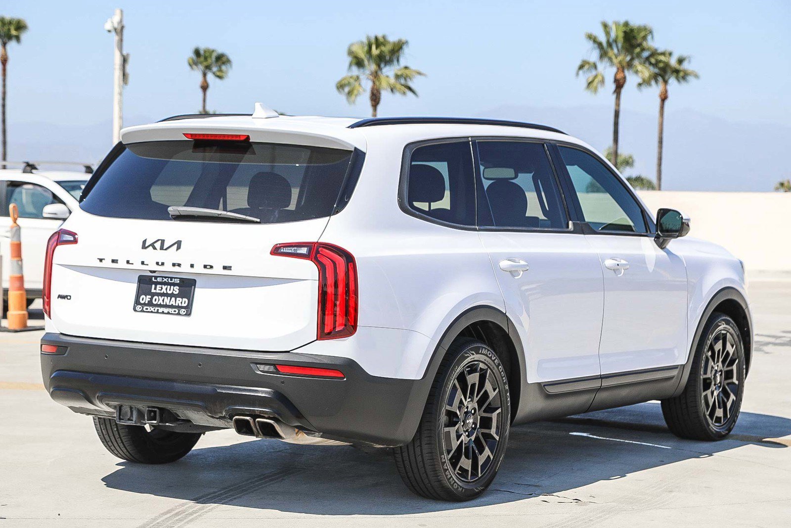 Used 2022 Kia Telluride SX w/ SX Prestige Package image 7