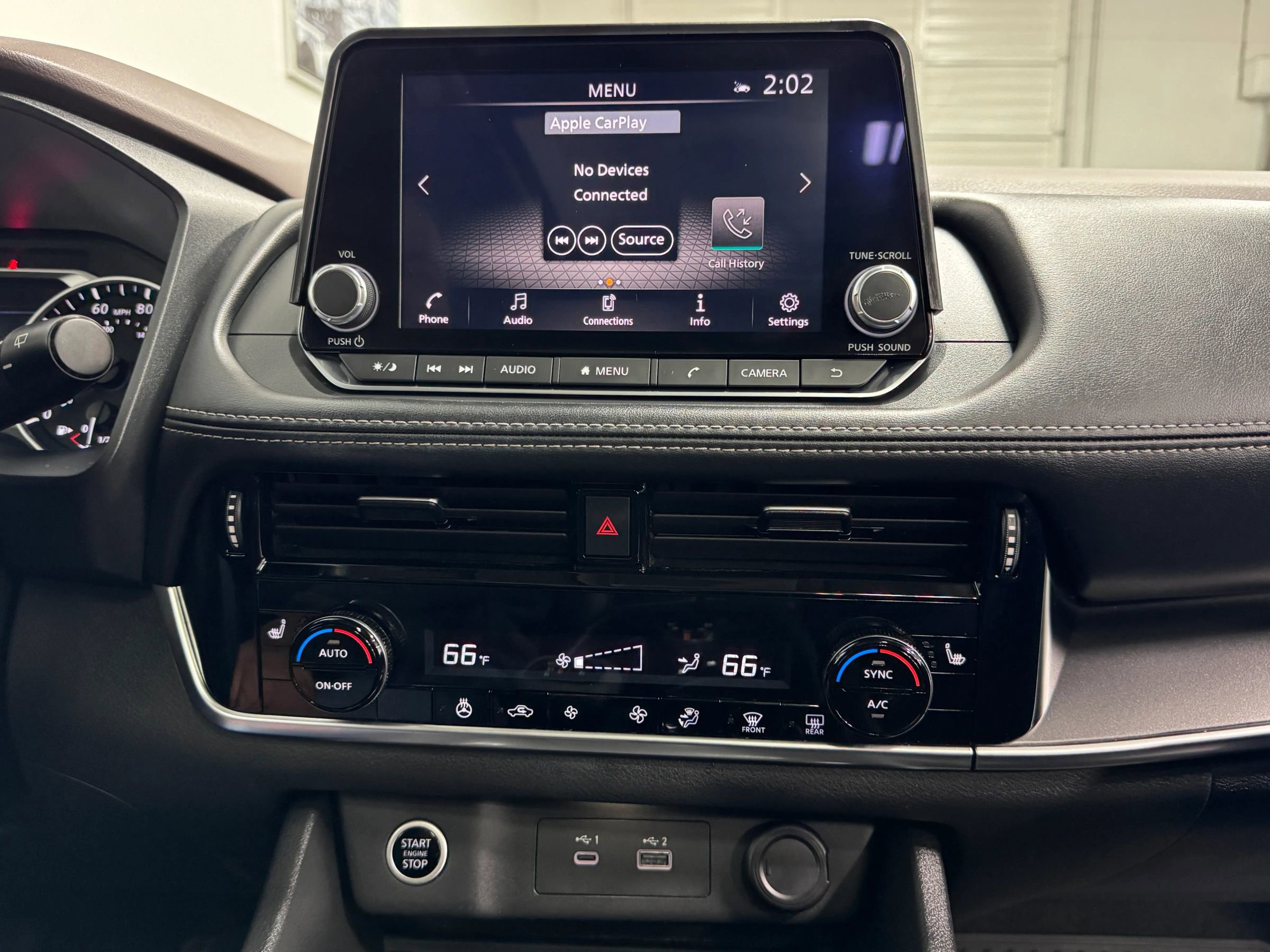 Used 2022 Nissan Rogue SV w/ SV Premium Package image 10