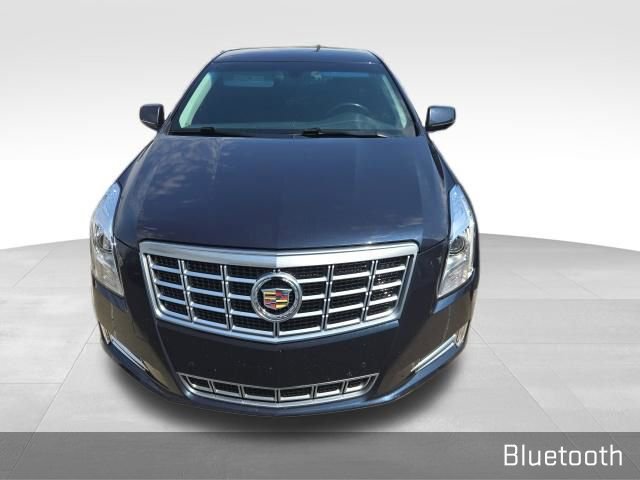 Used 2013 Cadillac XTS Luxury FWD image 2