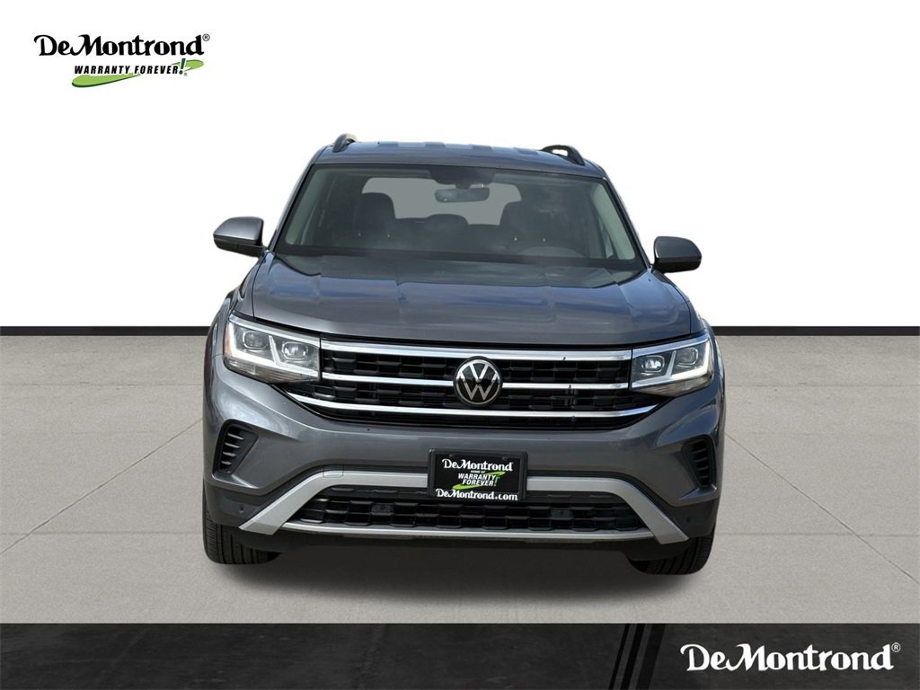 Used 2023 Volkswagen Atlas SE w/ Black Wheel Package image 2