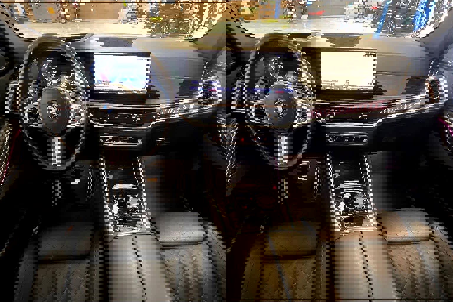 Used 2024 BMW X6 xDrive40i w/ Premium Package image 14