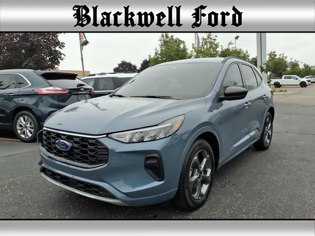 Used 2023 Ford Escape ST-Line w/ Tech Pack #1 AWD/4WD video 1