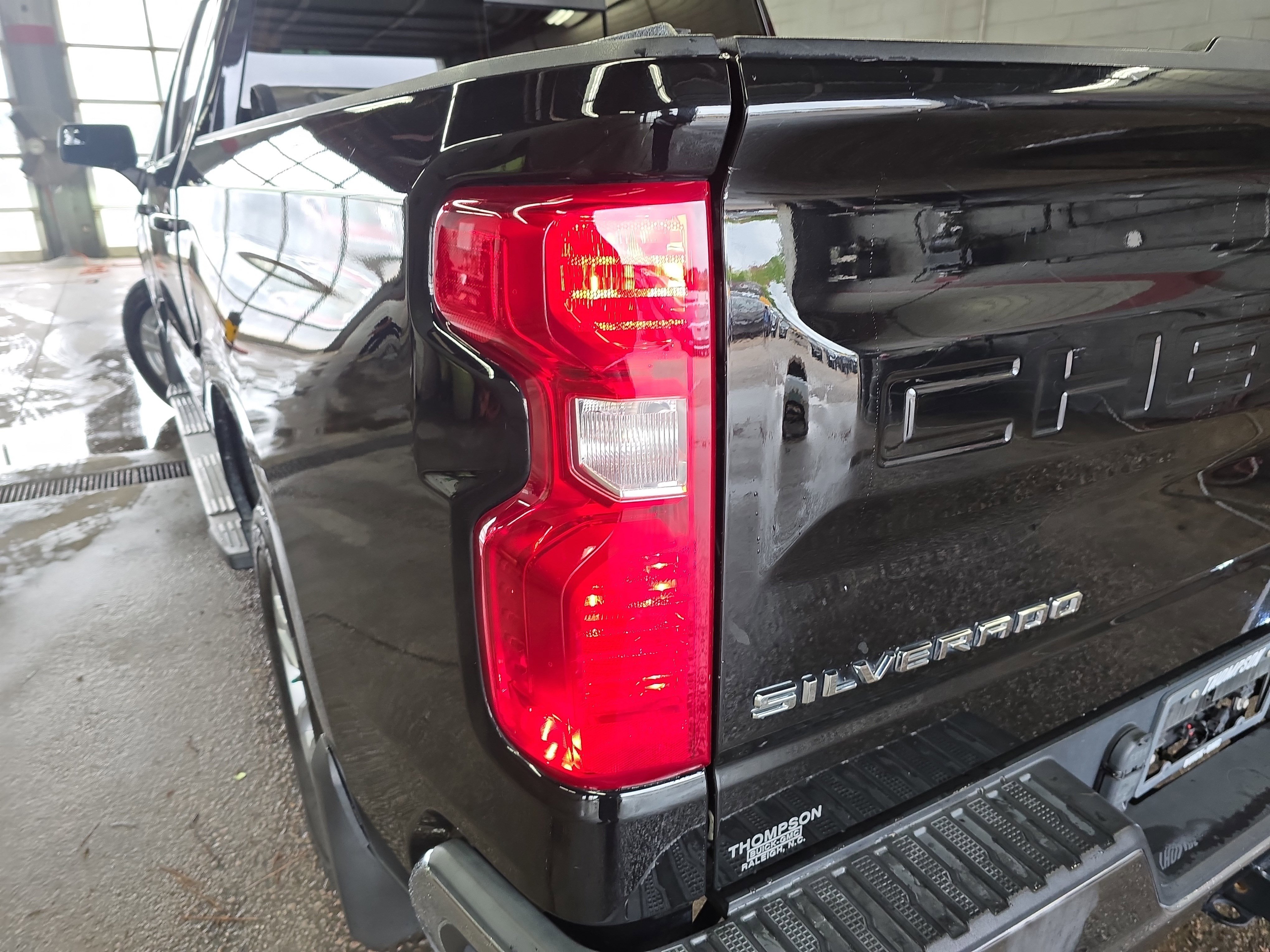 Used 2020 Chevrolet Silverado 1500 LT w/ All-Star Edition AWD/4WD image 32