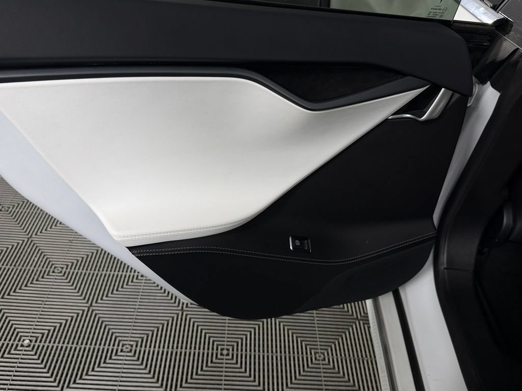 Used 2021 Tesla Model S Long Range AWD/4WD image 25